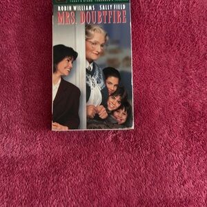 Mrs. Doubtfire VHS Cover